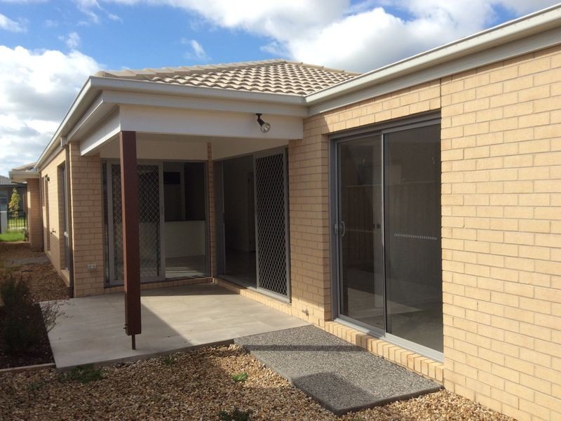 10 Tia Street, Clyde VIC 3978