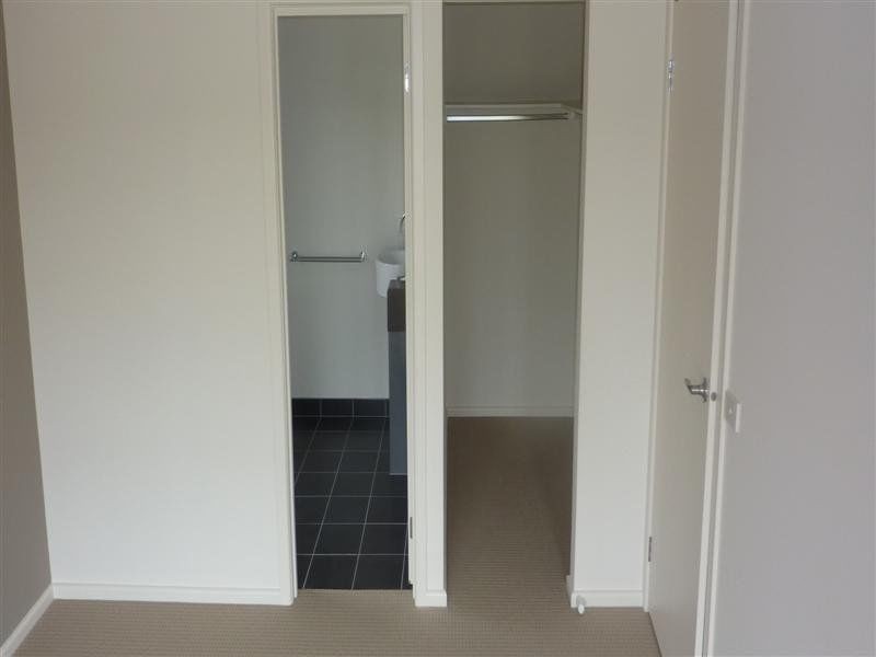 45 Calais Circuit, Cranbourne West VIC 3977