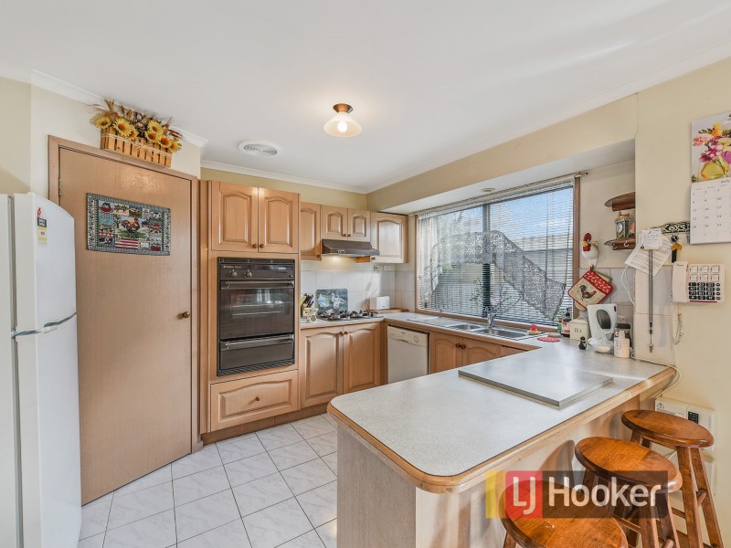 73 Toirram Crescent, Cranbourne VIC 3977