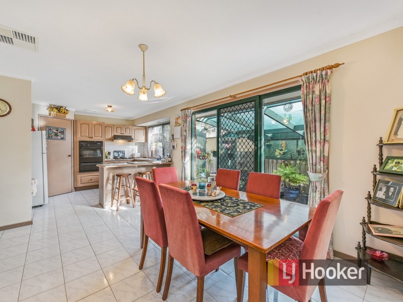 73 Toirram Crescent, Cranbourne VIC 3977