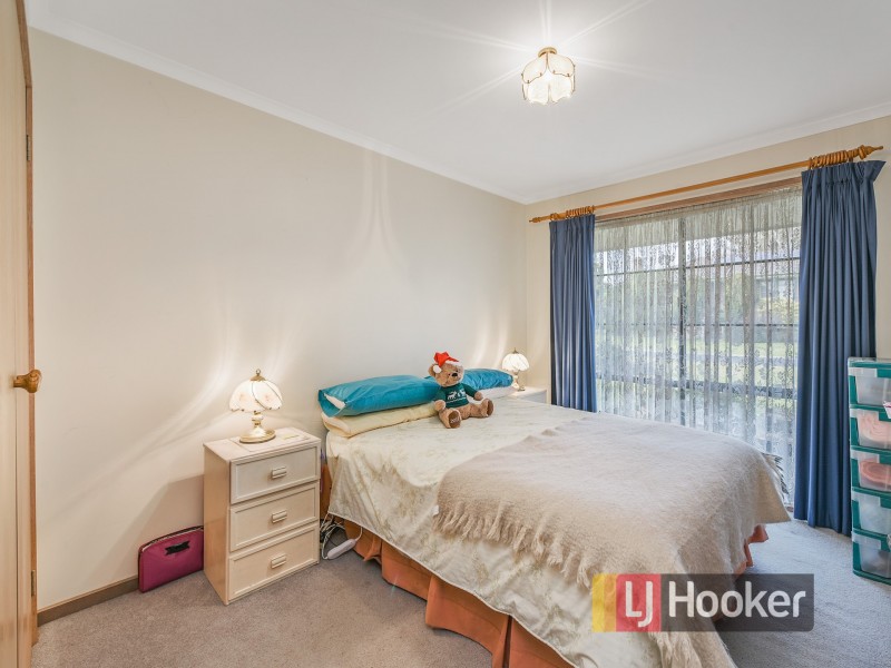 73 Toirram Crescent, Cranbourne VIC 3977
