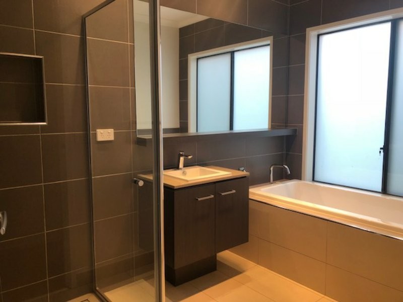 6 Chief Court, Cranbourne VIC 3977