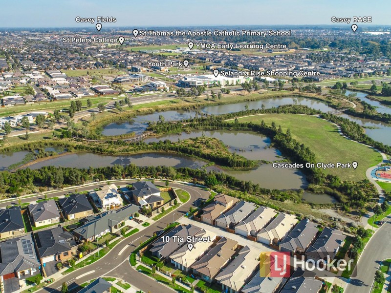 10 Tia Street, Clyde North VIC 3978