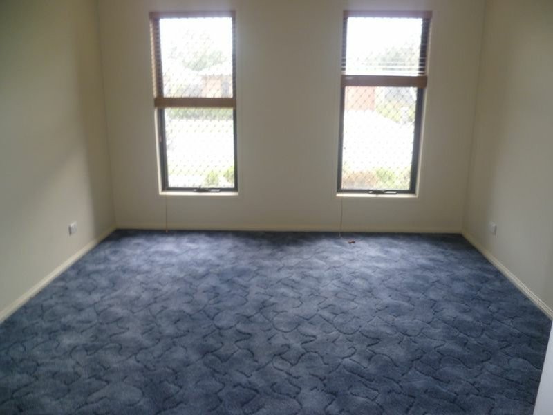 43 Golden Grove Drive, Narre Warren VIC 3805