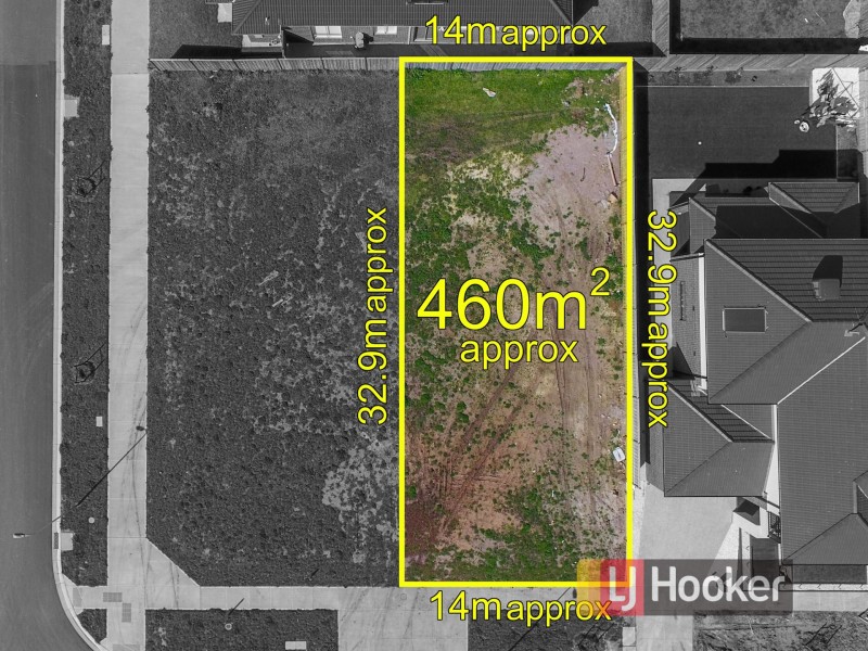 3 Fathom Way, Clyde North VIC 3978