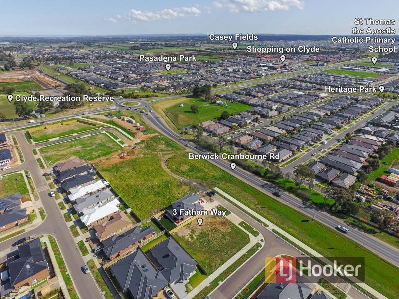 3 Fathom Way, Clyde North VIC 3978