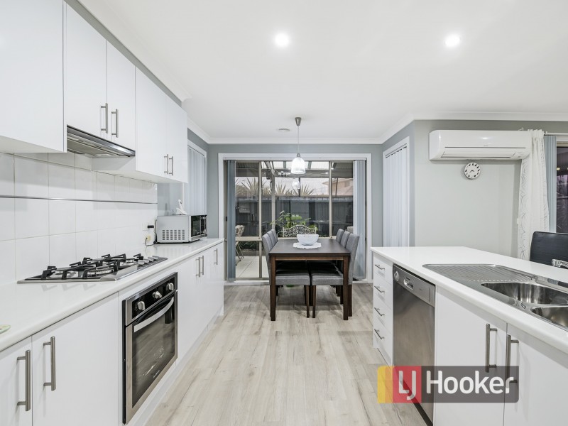 5 Mira Court, Cranbourne VIC 3977