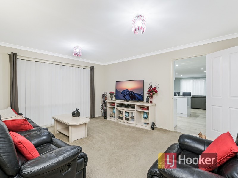 5 Mira Court, Cranbourne VIC 3977