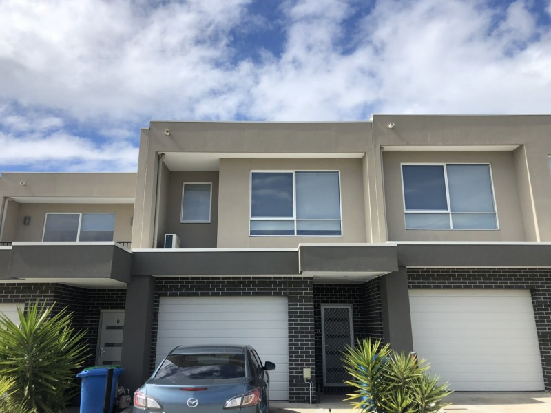 Unit 9/14-15 Hazelmere Avenue, Cranbourne VIC 3977