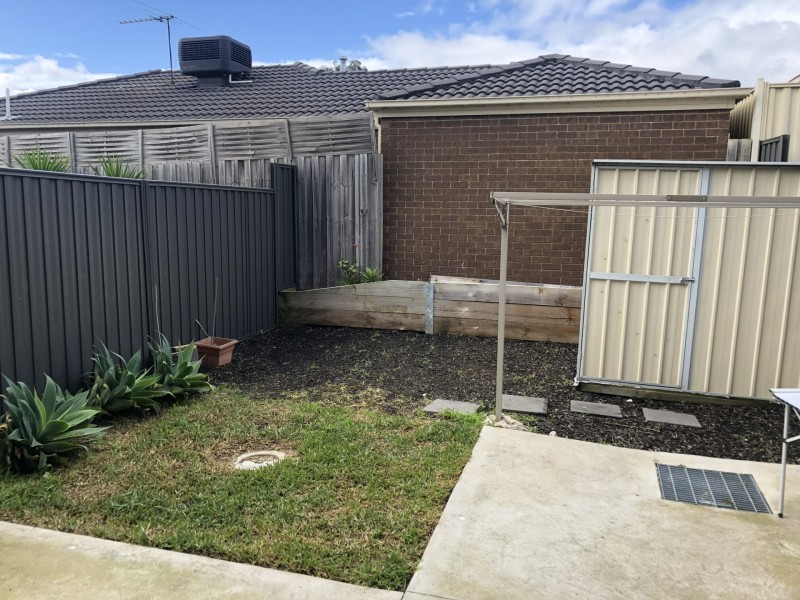 Unit 9/14-15 Hazelmere Avenue, Cranbourne VIC 3977