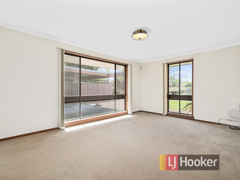19 Chomley Street, Cranbourne VIC 3977