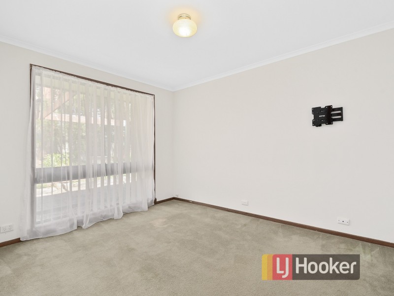 19 Chomley Street, Cranbourne VIC 3977