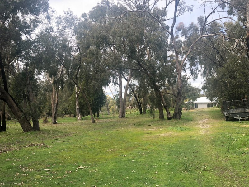 143-145 Browns Road, Cranbourne South VIC 3977