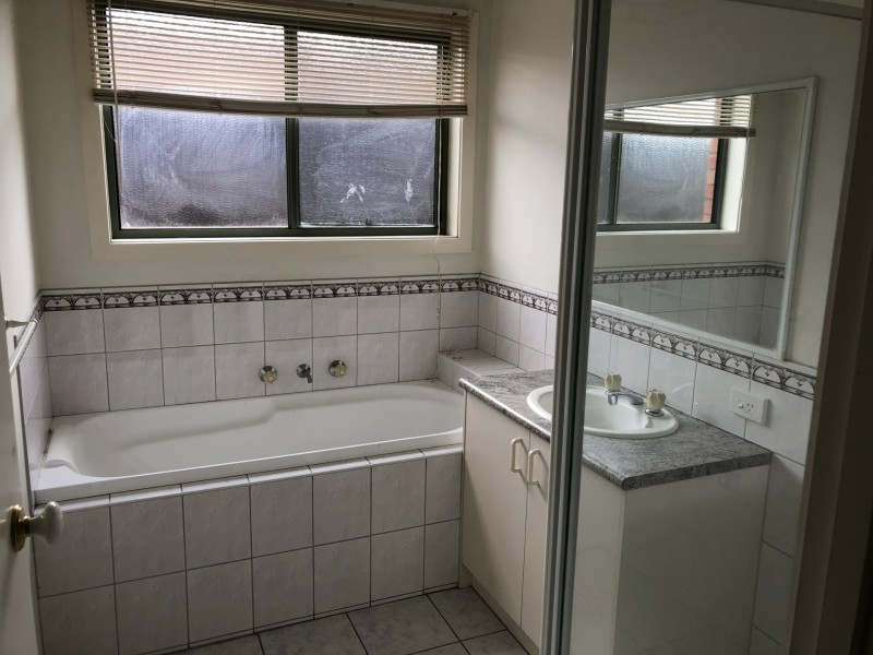 104 Raisell Road, Cranbourne West VIC 3977