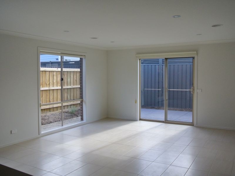 4 Native Retreat, Cranbourne VIC 3977