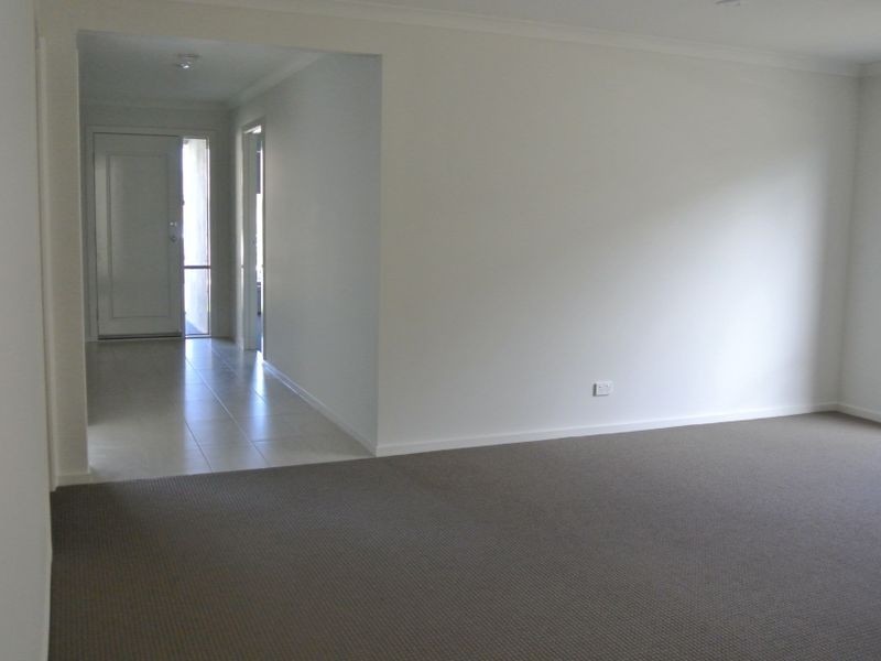 4 Native Retreat, Cranbourne VIC 3977