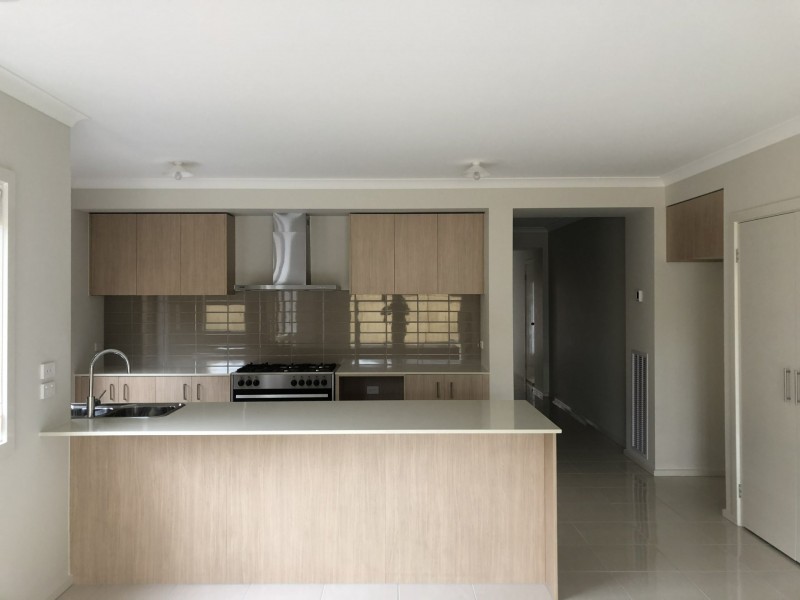 105 Fiorelli Boulevard, Cranbourne East VIC 3977