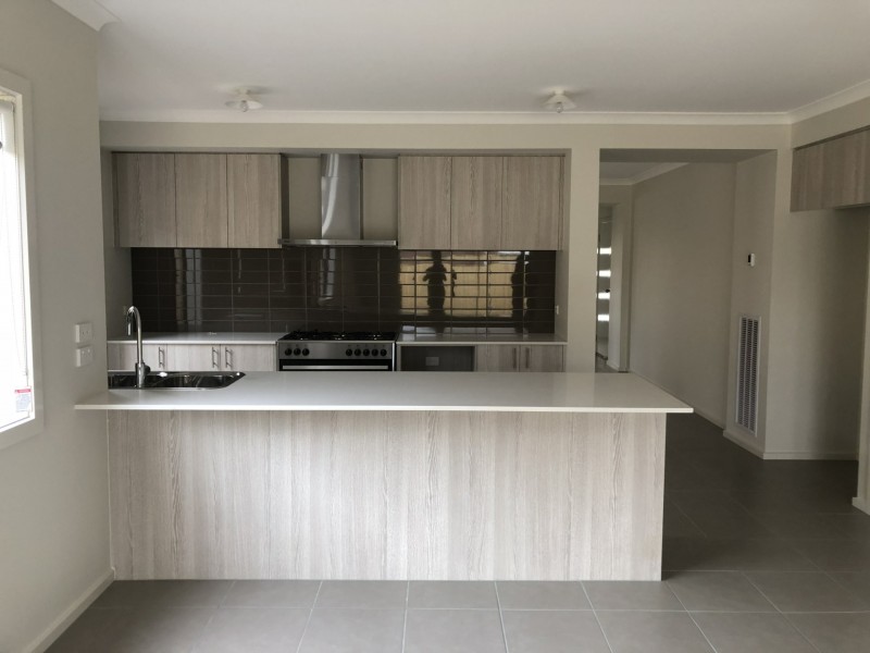 107 Fiorelli Boulevard, Cranbourne East VIC 3977