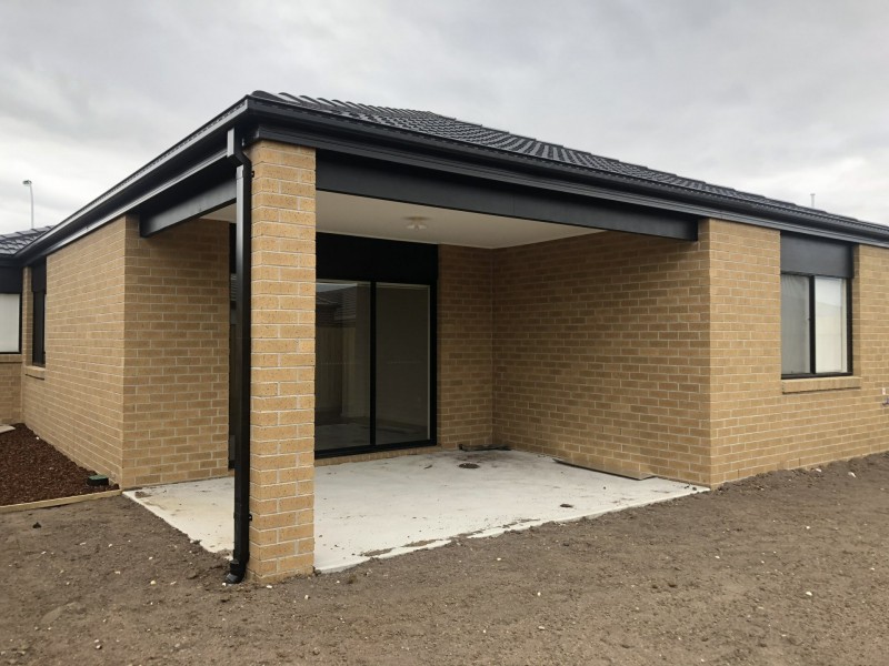 107 Fiorelli Boulevard, Cranbourne East VIC 3977