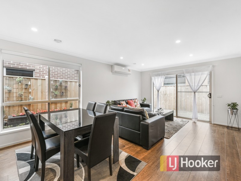 13 Alphey Road, Clyde North VIC 3978