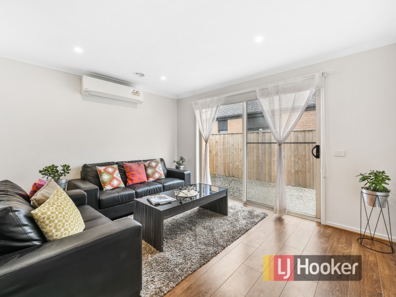 13 Alphey Road, Clyde North VIC 3978