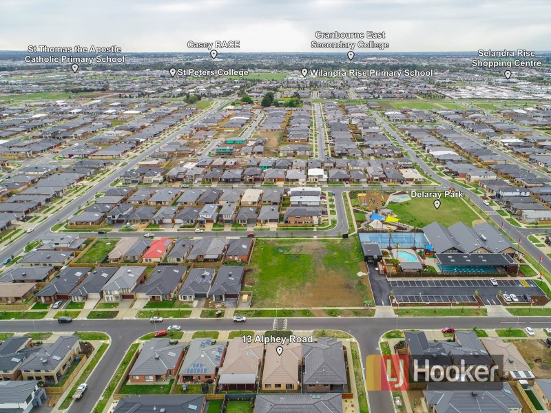 13 Alphey Road, Clyde North VIC 3978