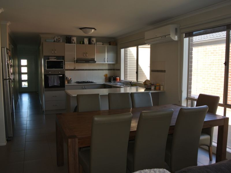 232 Evans Road, Cranbourne West VIC 3977