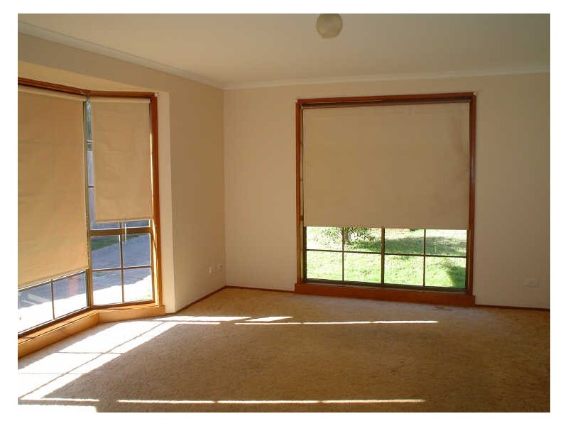 1/9 Hazlitt Court, Cranbourne VIC 3977