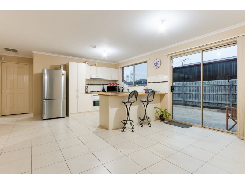 6 Kismet Close, Cranbourne VIC 3977