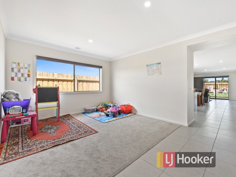38 Aayana Street, Cranbourne East VIC 3977