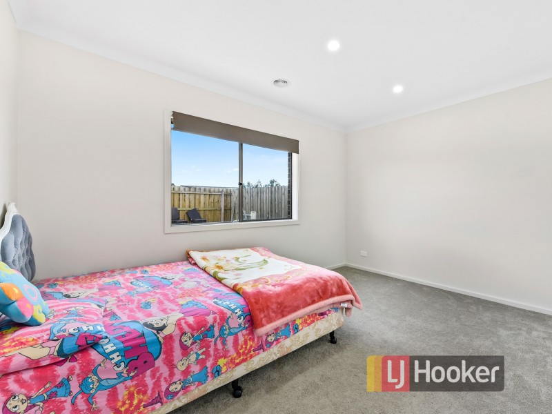 38 Aayana Street, Cranbourne East VIC 3977