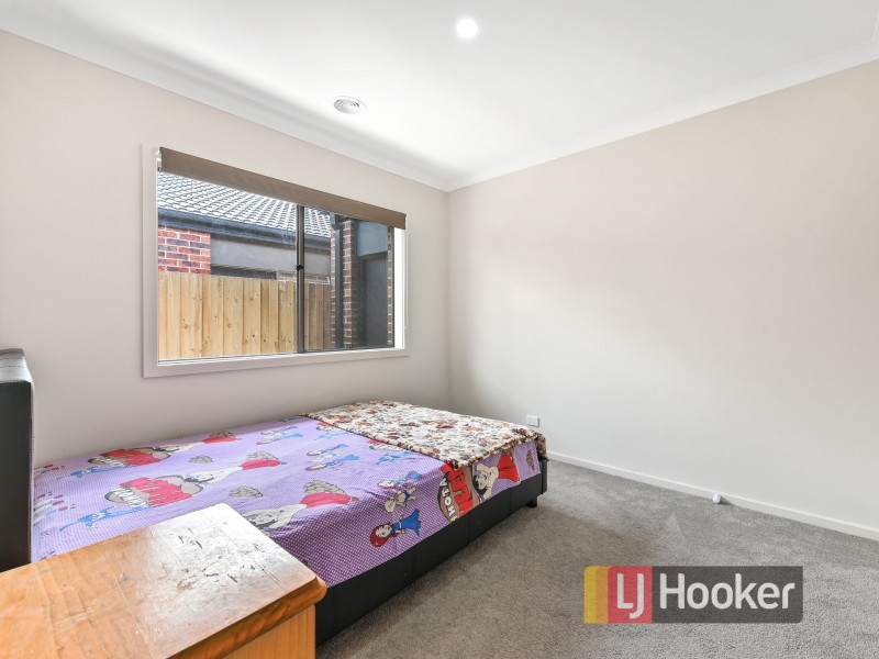 38 Aayana Street, Cranbourne East VIC 3977