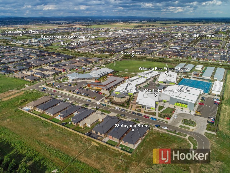 38 Aayana Street, Cranbourne East VIC 3977
