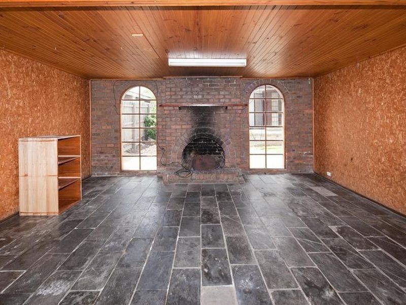 2 Haven Court, Cranbourne VIC 3977