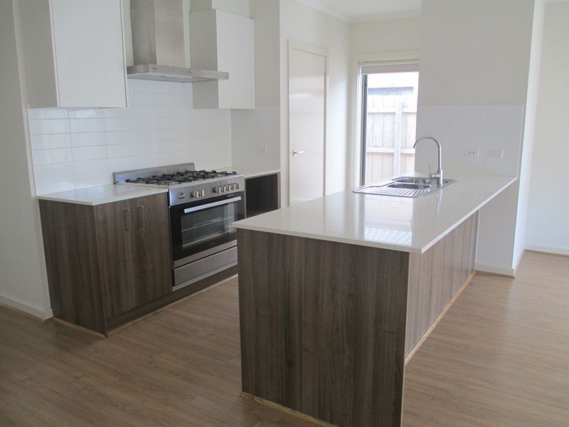 28 Cadillac Street, Cranbourne VIC 3977