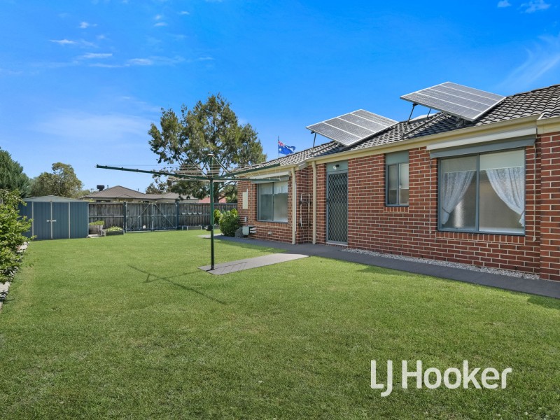 33 Gentle Annie Drive, Blind Bight VIC 3980