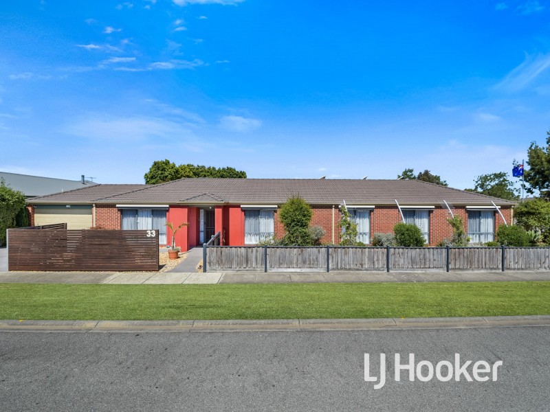 33 Gentle Annie Drive, Blind Bight VIC 3980