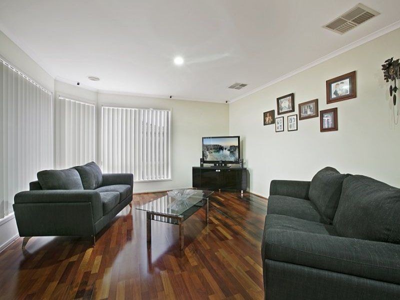 50 Majestic Boulevard, Cranbourne VIC 3977