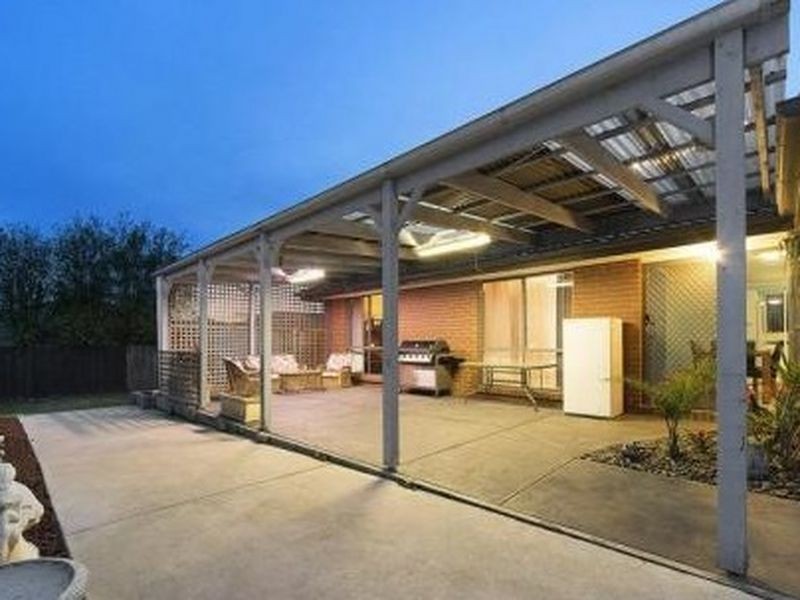 23 Cornwell Crescent, Cranbourne VIC 3977