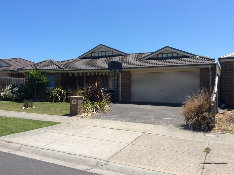 10 Baildor Court, Cranbourne VIC 3977