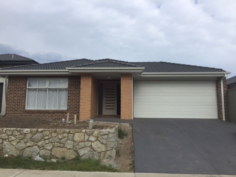 236 Casey Fields Boulevard, Cranbourne East VIC 3977