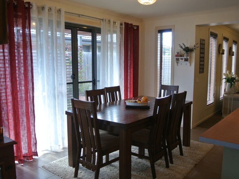 23 Ferndown Drive, Cranbourne VIC 3977