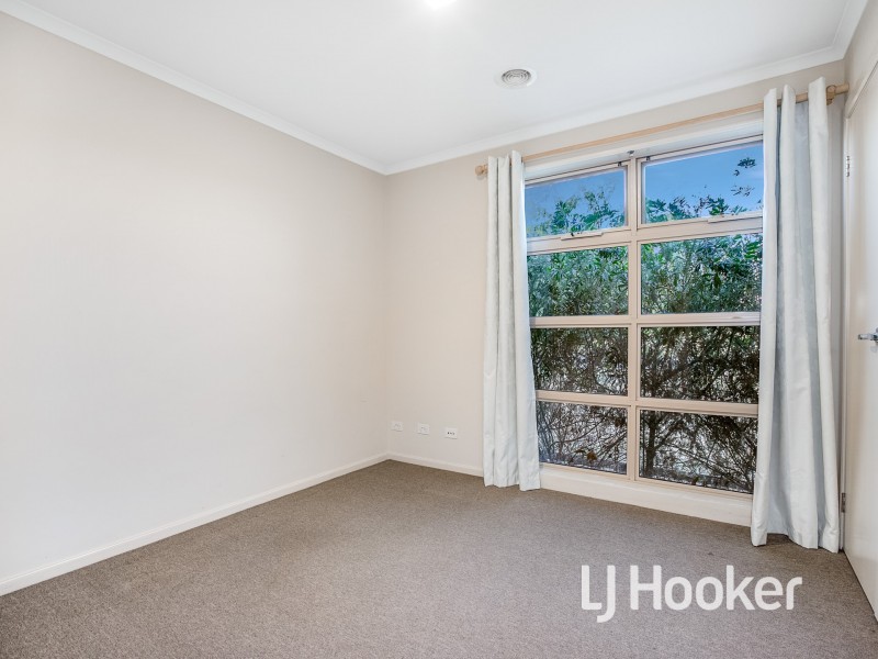 31 Bundoran Avenue, Cranbourne VIC 3977