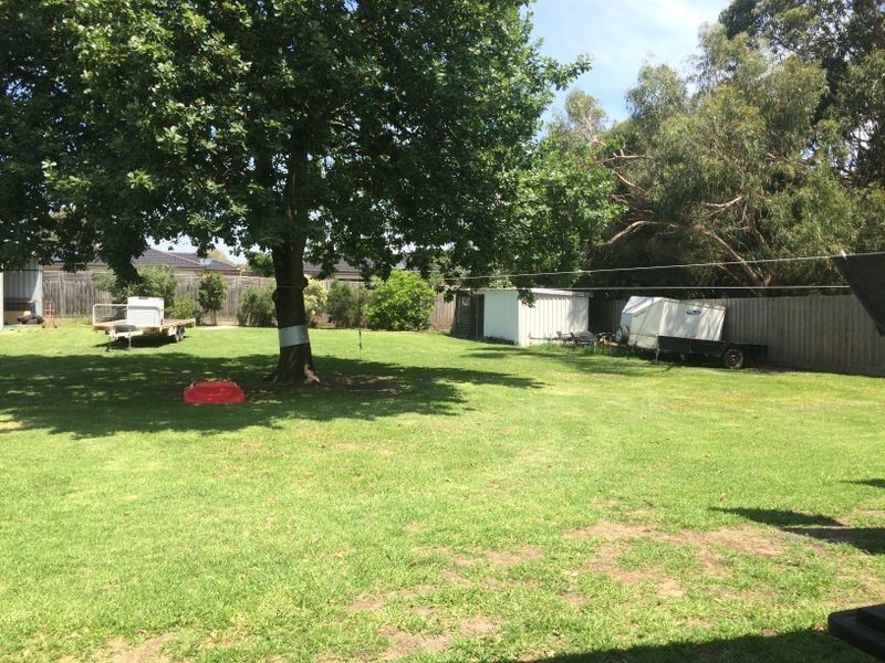 14 Huon Park Road, Cranbourne VIC 3977