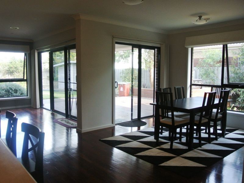 25 Henning Avenue, Lynbrook VIC 3975