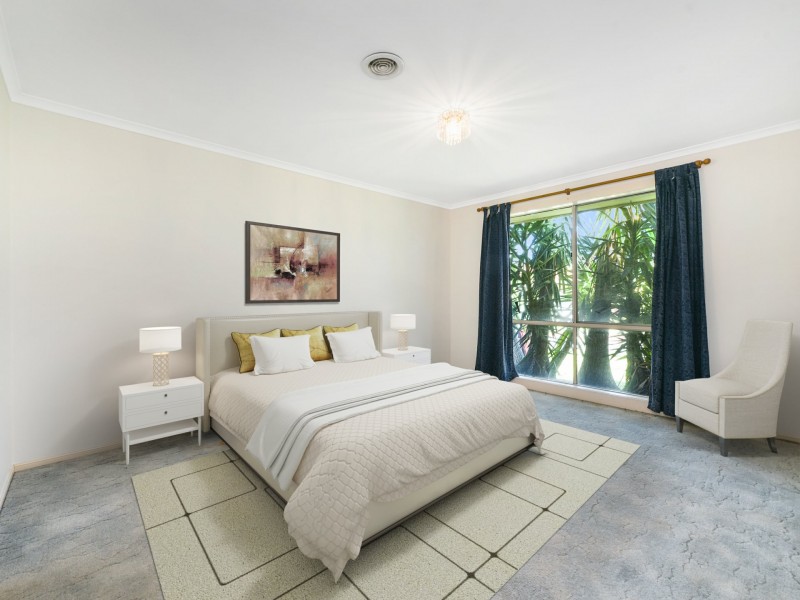 5 Roebourne Mews, Cranbourne East VIC 3977