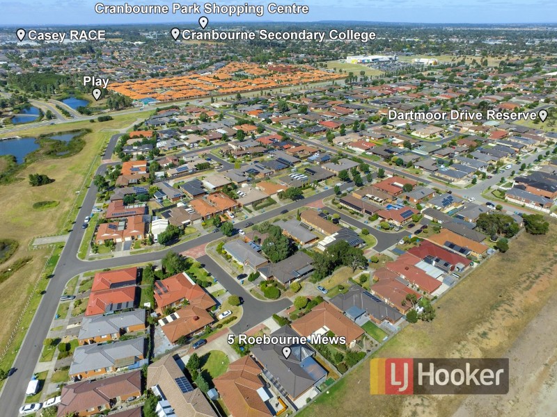 5 Roebourne Mews, Cranbourne East VIC 3977