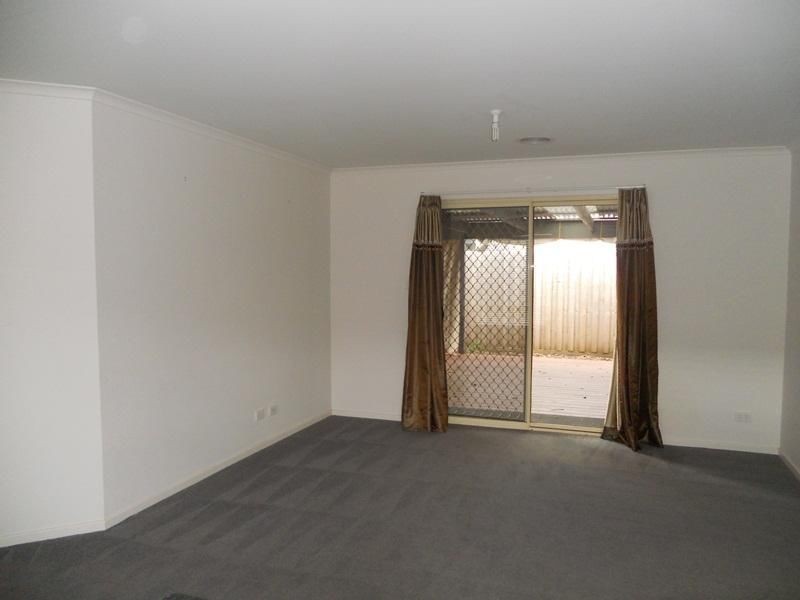 57 Taplan Crescent, Cranbourne VIC 3977