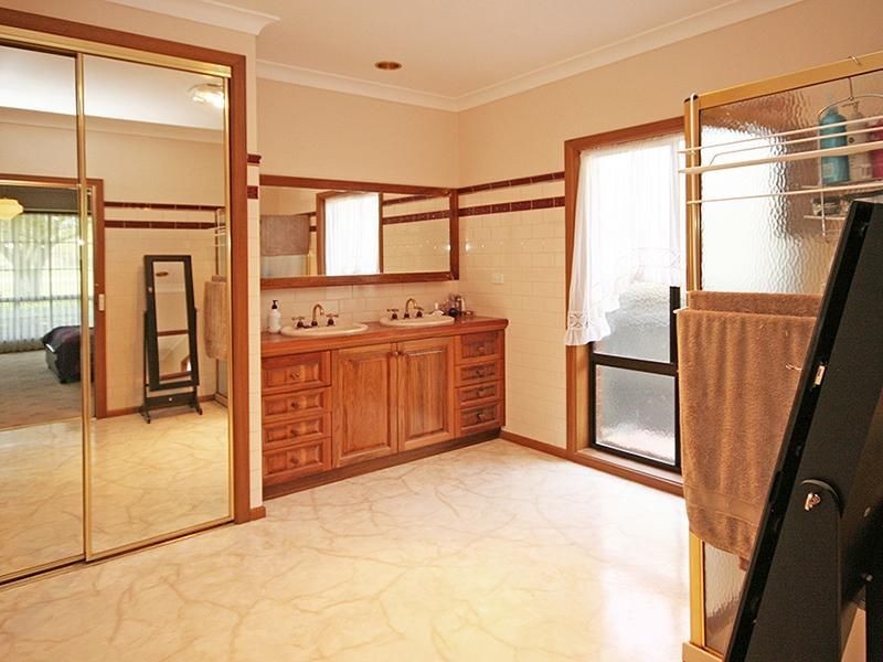 34 Collison Road, Cranbourne VIC 3977