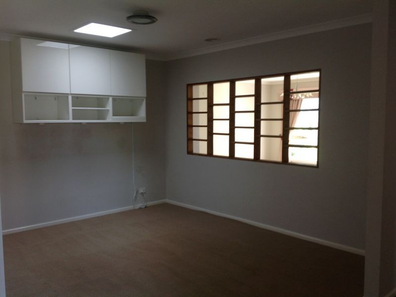 69 Melington Drive, Lyndhurst VIC 3975